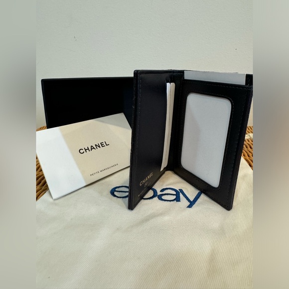 Chanel Iridescent Purple Passport Cover - Picture 11 of 15